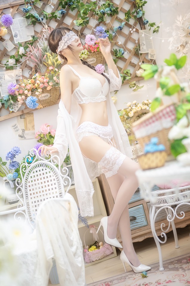 香草喵露露 - 白色花房 [49P2V-1.14GB]