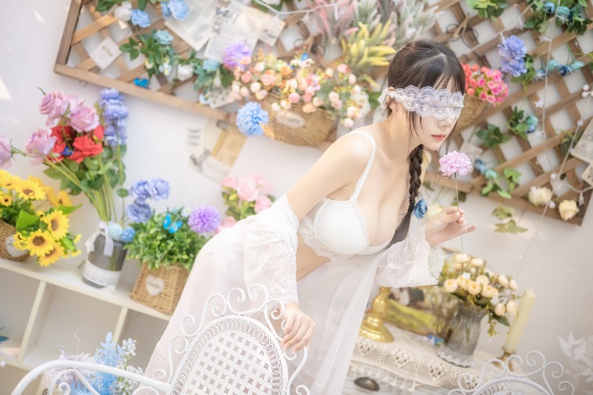 香草喵露露 - 白色花房 [49P2V-1.14GB]