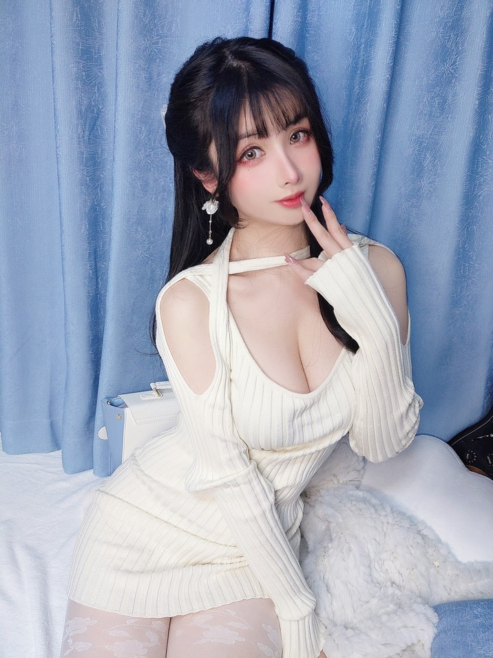 rioko凉凉子 - 元宵节特辑 [25P3V-169MB]