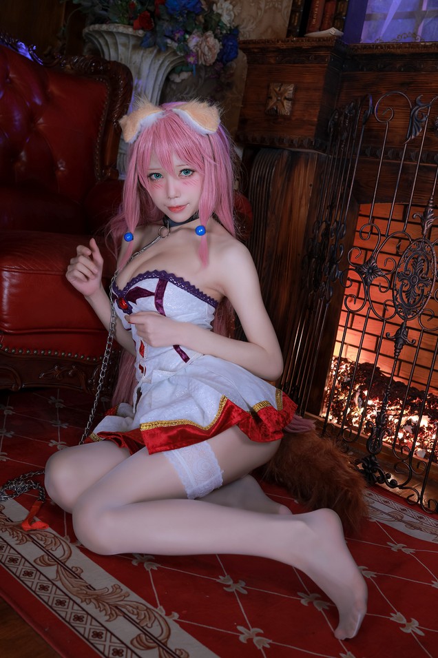 水淼aqua:呼~充滿愛與性感的cosplay!