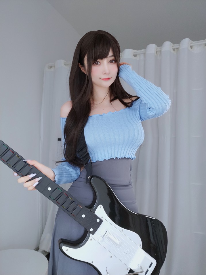 白银81 - 吉他妹妹 [165P-911MB]