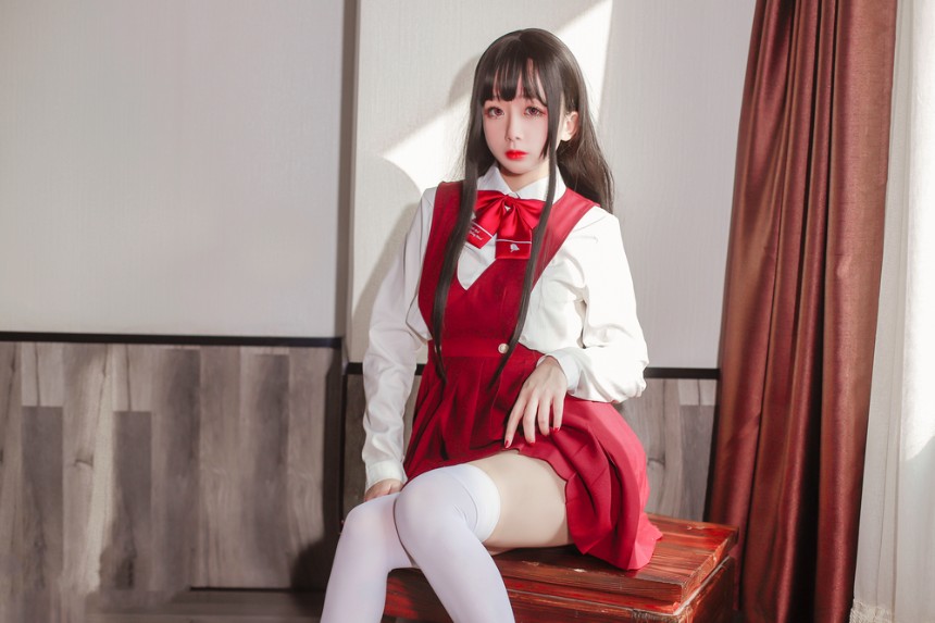 日奈娇 - JK少女红裙 [28P-276MB]