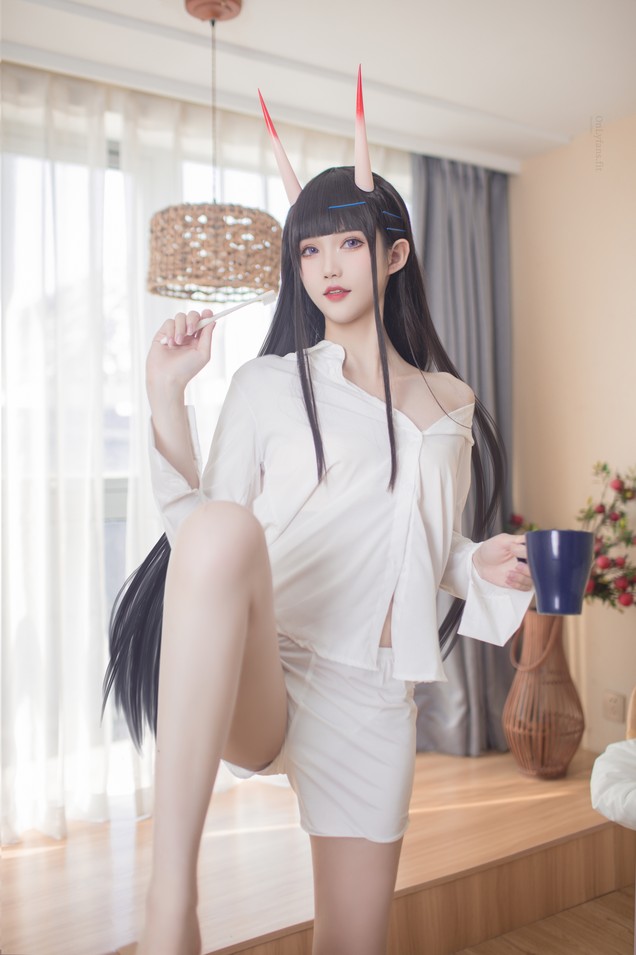 花兮_honoka - 能代 宁静的六叠间 [18P-379MB]