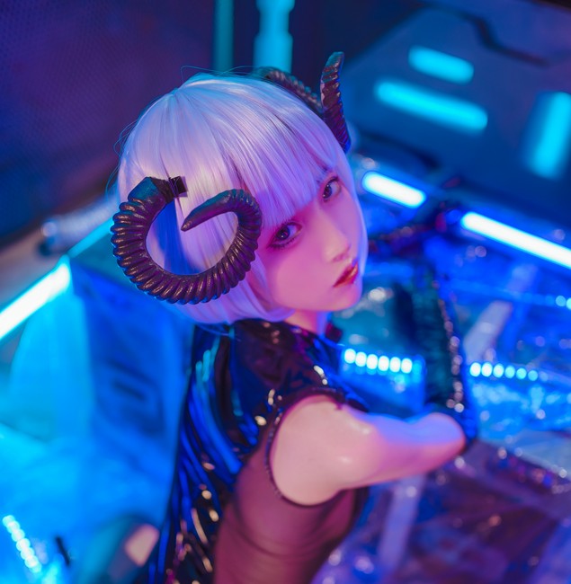 妹抖青:十年Coser,退役Jk