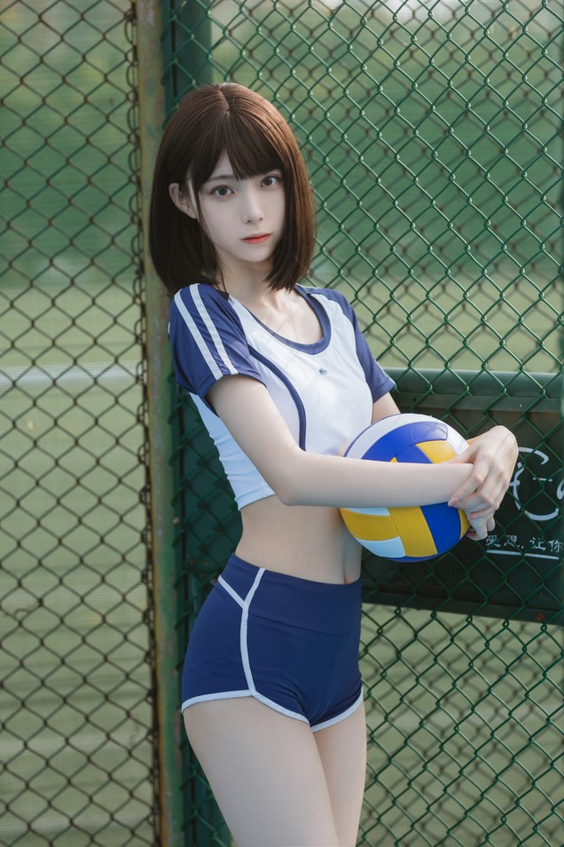 许岚LAN - 夏日运动服+修女创作 2 套