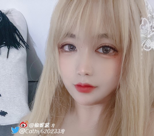 椒妮佐仁 – 珍珠1.0 [28P1V-168MB]