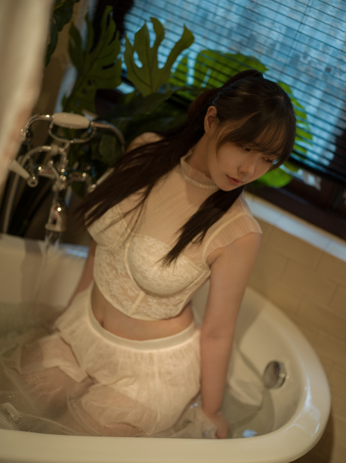 麻花酱 - 风拂电子档 [210P1V-2.22GB]