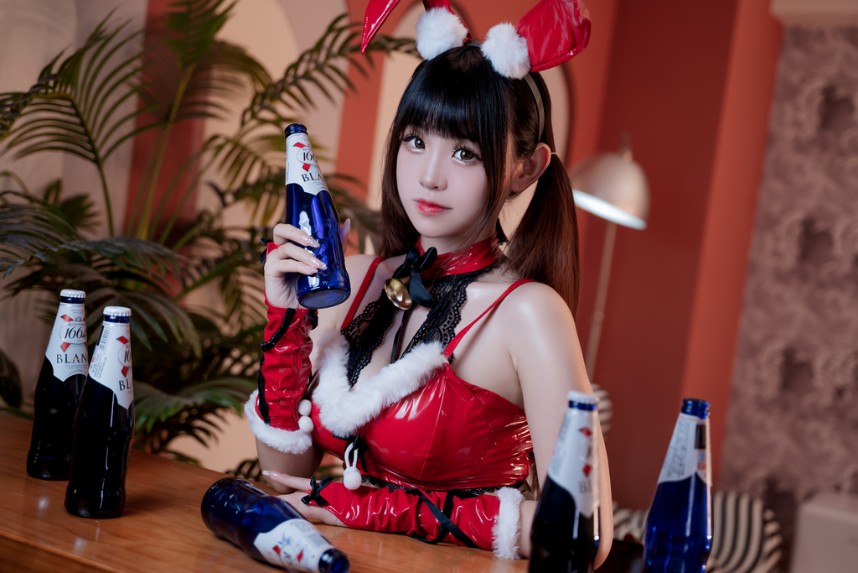 miko酱ww - 圣诞兔兔 [40P-443MB]