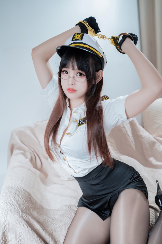 miko酱ww - 缠绕旅景 [45P1V-477MB]