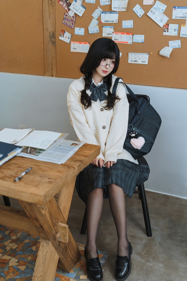 rioko凉凉子 - 关于我的青梅竹马是痴女这件事 [94P5V-1.32GB]