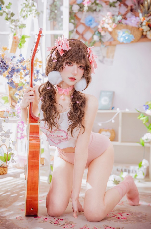南桃Momoko - 少女吉他与蝴蝶结 [28P-147MB]