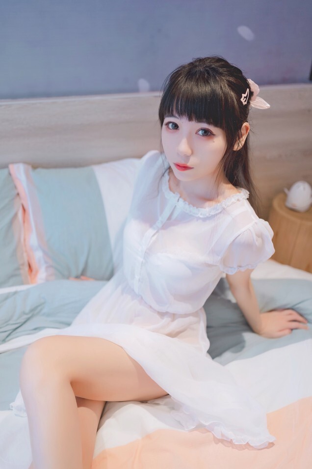 usejan蓝蓝 - 奶味软糖 [40P-75MB]