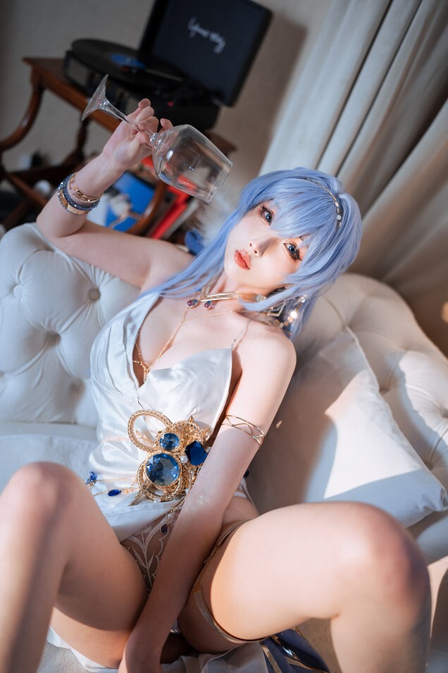 rioko凉凉子 - 海伦礼服 [48P14V-1.31GB]