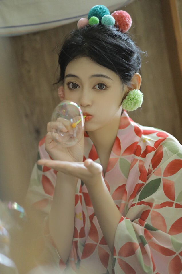 傅四维儿 - 和服少女宅家记 [20P-145MB]