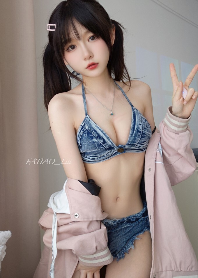 迷之呆梨 - 23.04月fantia会员订阅合集（全8期）[156P4V-362MB]
