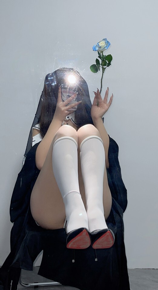 桃沢樱呀 – 纯情修女 [32P5V-173MB]
