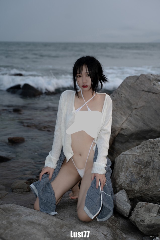 柒柒要乖额 - 礁石海岸 [52P-528MB]