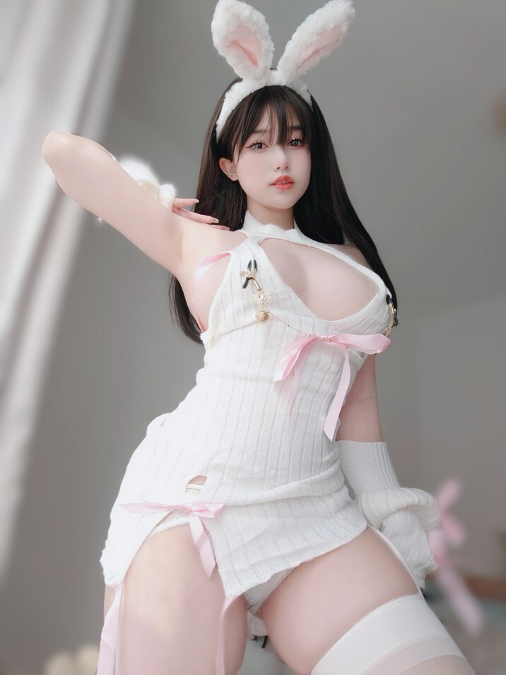 女主K - 白丝兔女郎 [102P-296MB]