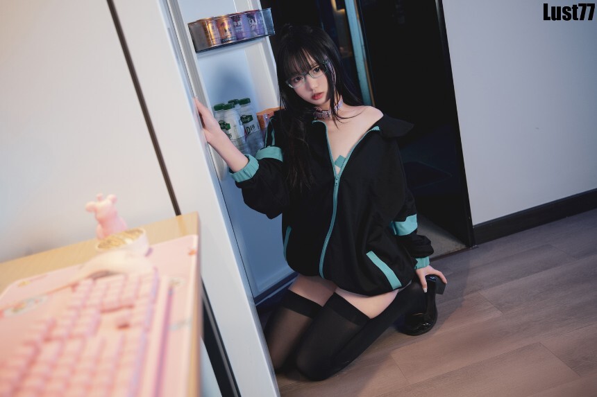 柒柒要乖额 - Game time [85P1V-1.12GB]