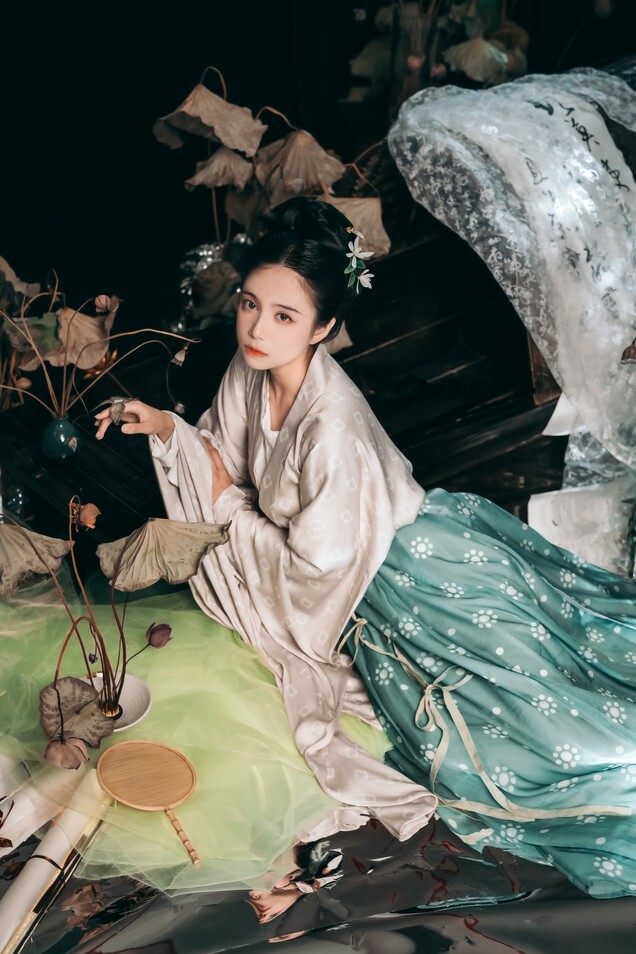 贰加六 – 原神莫娜 & 行香子 2 套