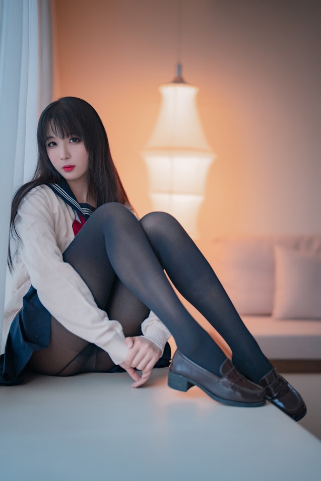 轩萧学姐 - 厚裤袜JK [44P-168MB]