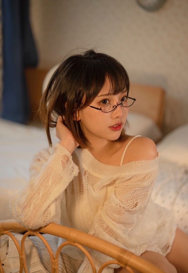 阿璇学妹 - 夏天 [18P-58MB]