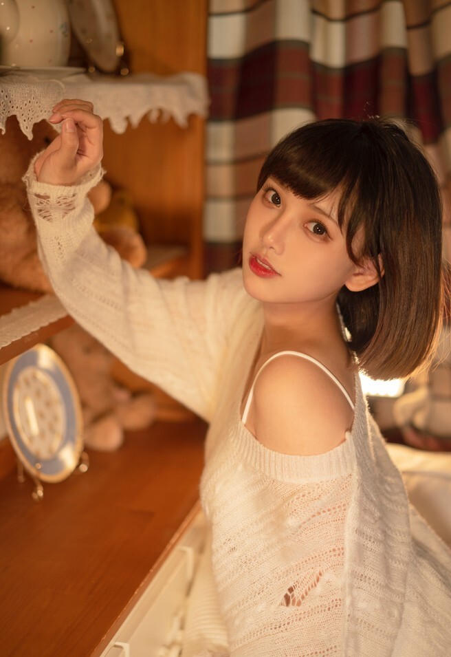 阿璇学妹 - 夏天 [18P-58MB]