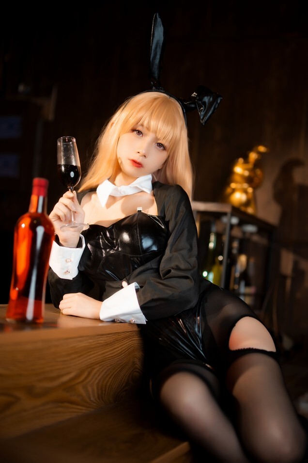 清青琴玖 – 喜多川兔女郎 & JOJO的奇妙冒险COS 2 套