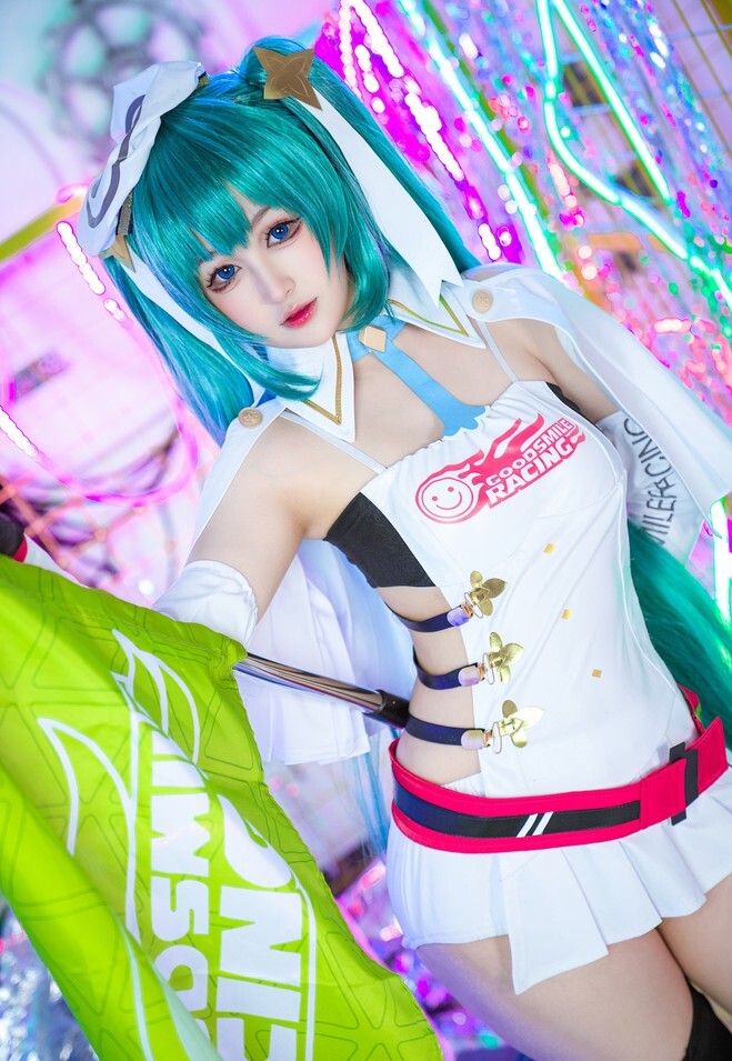 喵喵的喵吖 - 初音未来 [13P-120MB]
