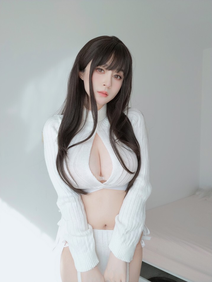白银81 - Fantia 23.07月会员合集 [319P-1.46GB]