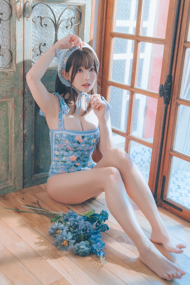 ElyEE子 -【寫真8月訂閱】✦Tier 4✦ Lovely LovEly