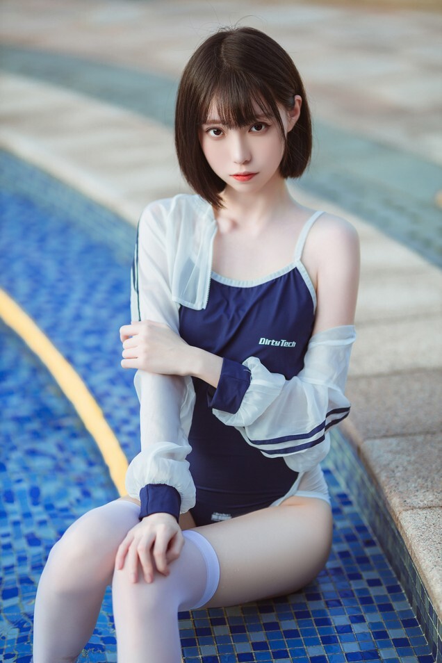 许岚LAN - 泳池竞泳 [40P-366MB]