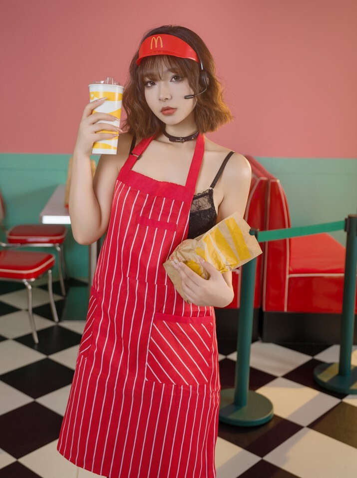 Kokuhui - 麦当劳的女服务员 [149P-1.06GB]
