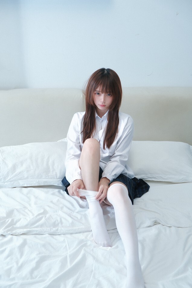 攻弦弦弦 - 白丝jk [15P-182MB]