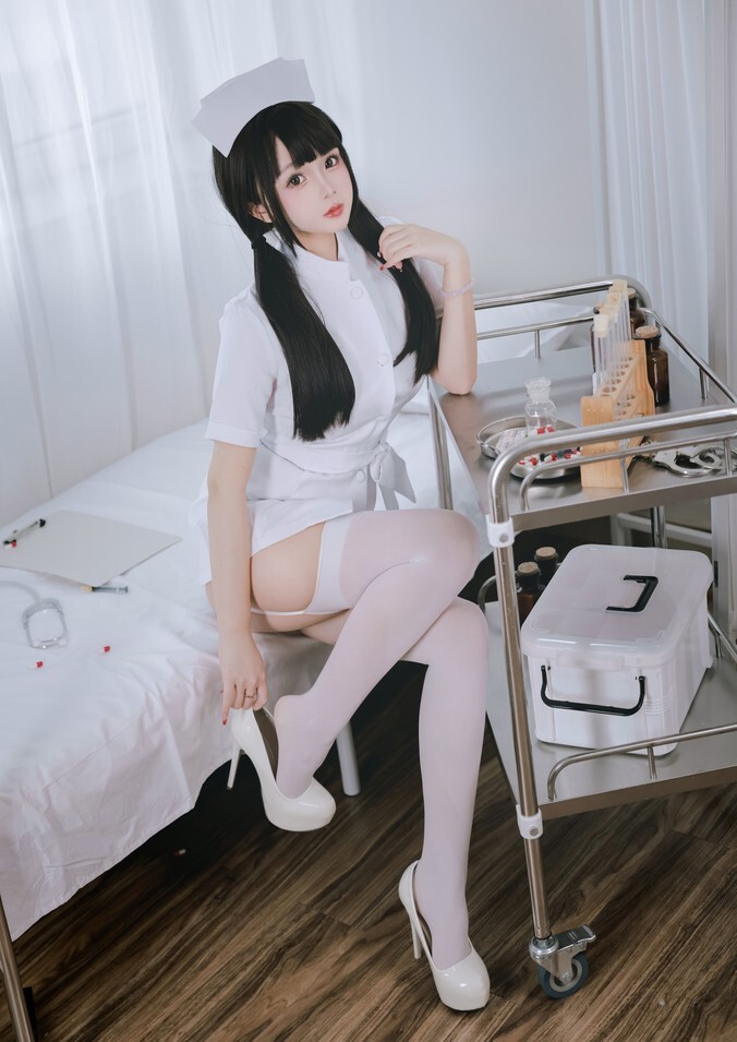日奈娇 - 诊所护士 [147P2V-1.30GB]