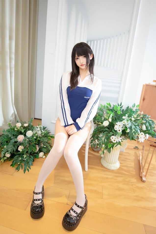 神楽坂真冬 - 夏日泳装 [75P2V-423MB]