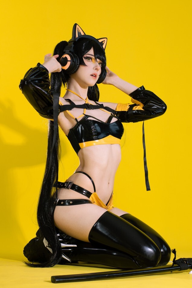 CandyBall - Cyber Kitty [70P10V-0.97GB]
