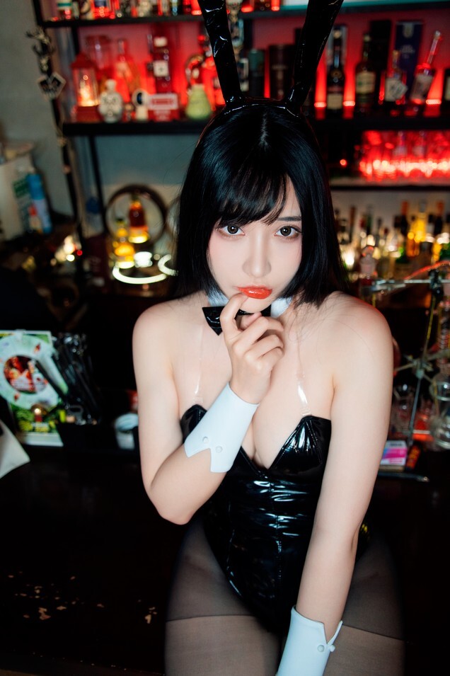 糖果果candy - 黑胶兔兔2 [159P-2.26GB]