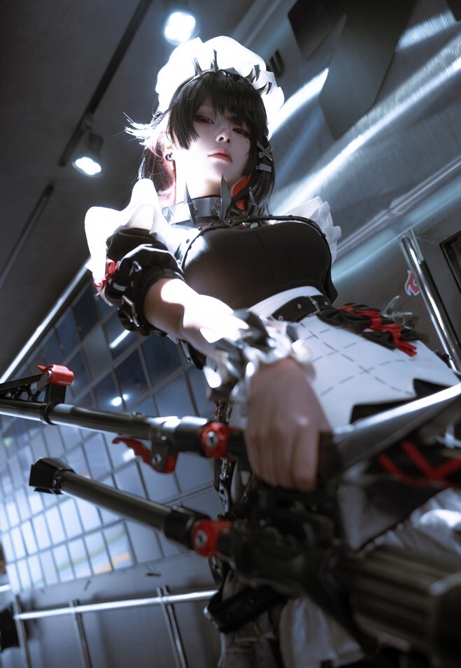 w百合欧皇子w  - 艾莲·乔 [12P-108MB]