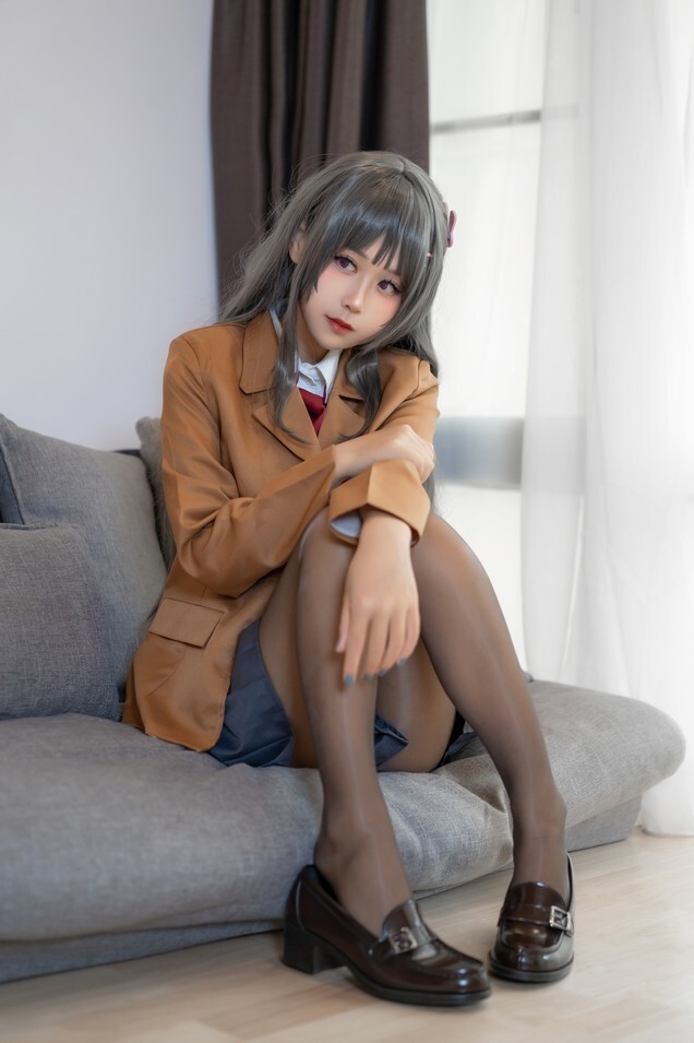 萌芽儿 - 麻衣学姐JK [28P-251MB]