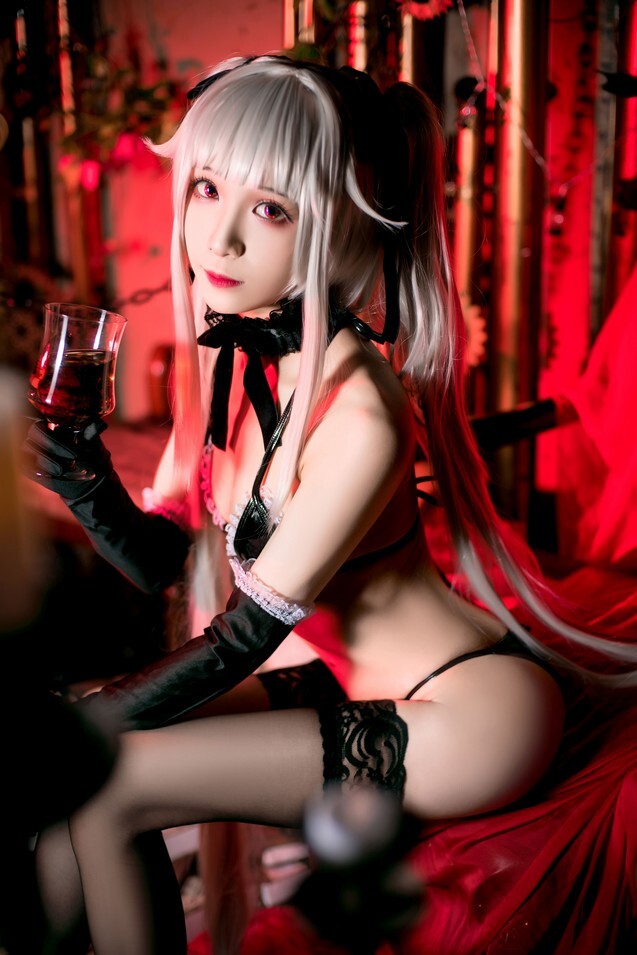Tomoyo酱 - 雾枝礼服&amp;水着 [30P-104MB]