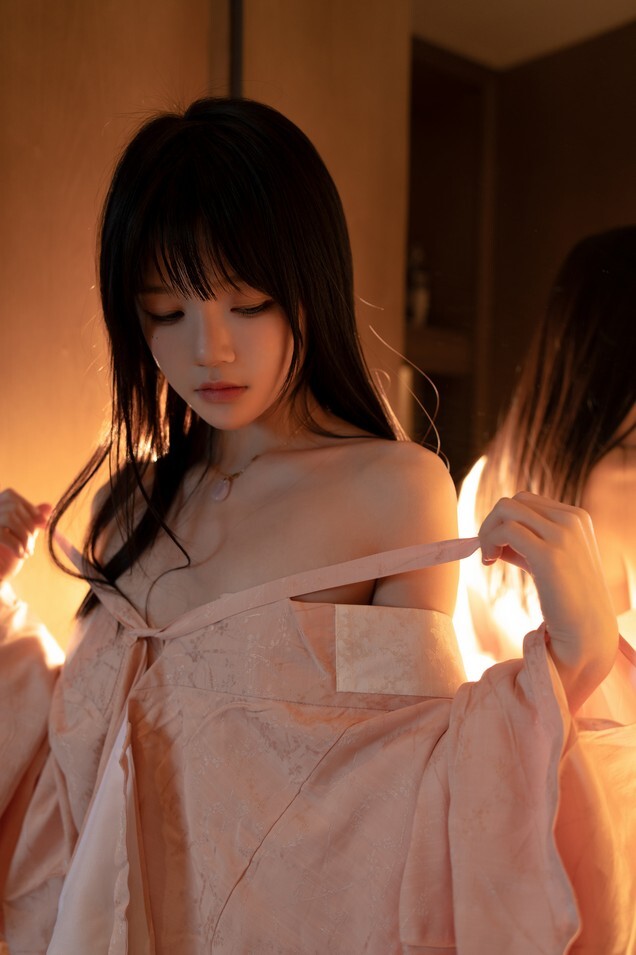 桜桃喵 - 拢花 [23P-637MB]