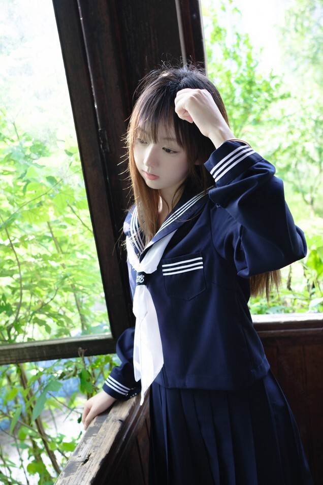 稚乖画册 - 生煎团团 01 80d团子小木屋 [70P1V-0.99GB]