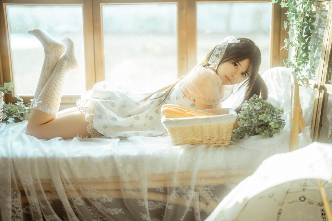rua阮阮 - 花房 小裙子 [54P-660MB]