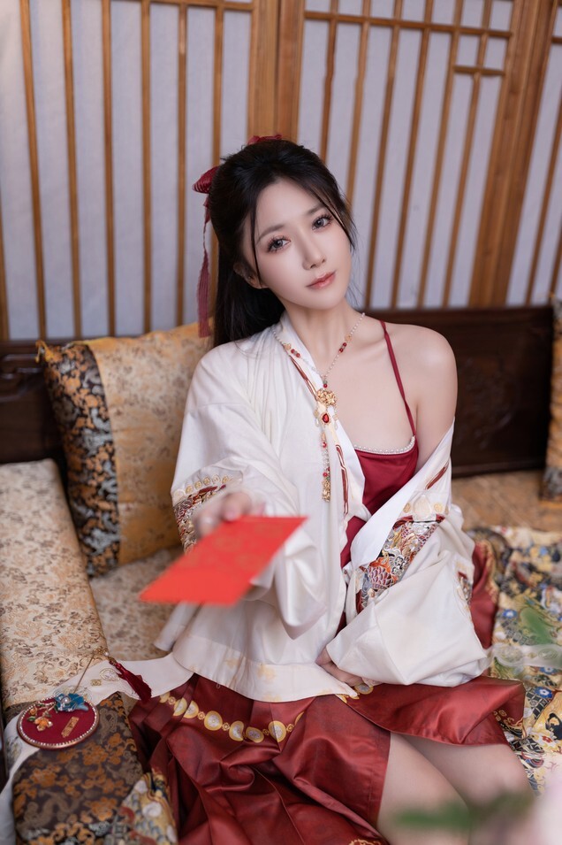 鱼子酱Fish - 新年 [120P-1.67GB]