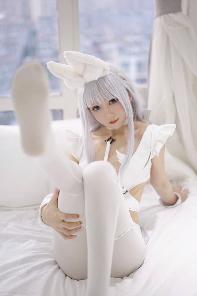 Coser衣衣 - 恶毒兔女郎 [39P4V-433MB]