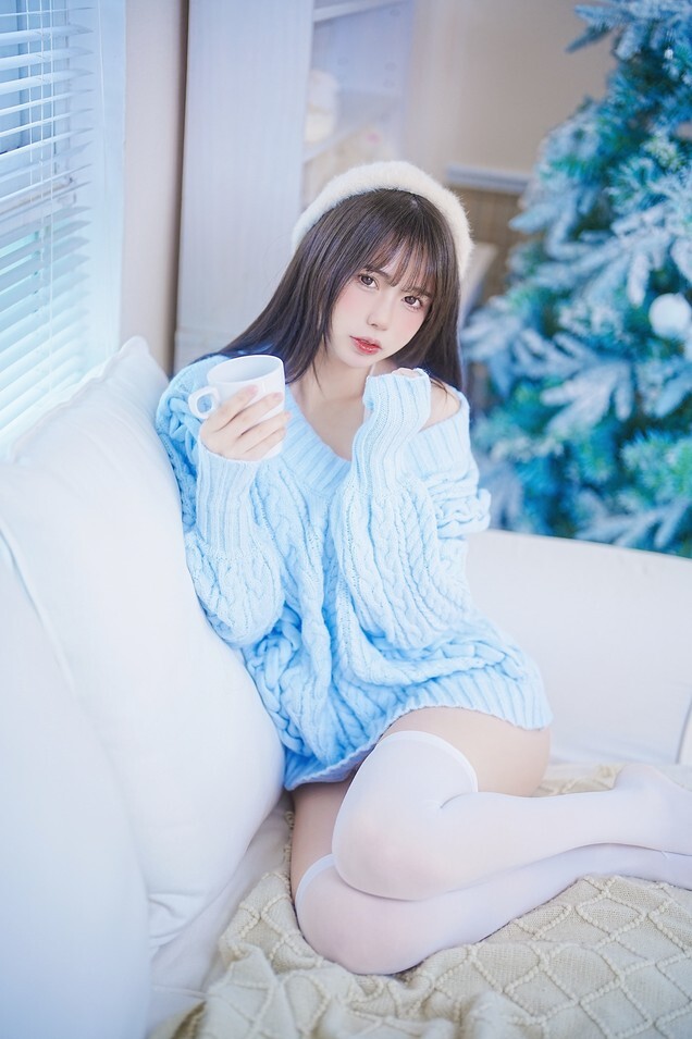 Tina很妖孽呀 - 蓝色秋冬毛衣 [27P-168MB]