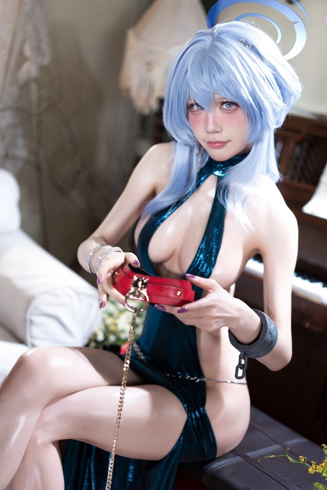 水淼Aqua - 蔚蓝档案 天雨亚子礼服 [146P-319MB]