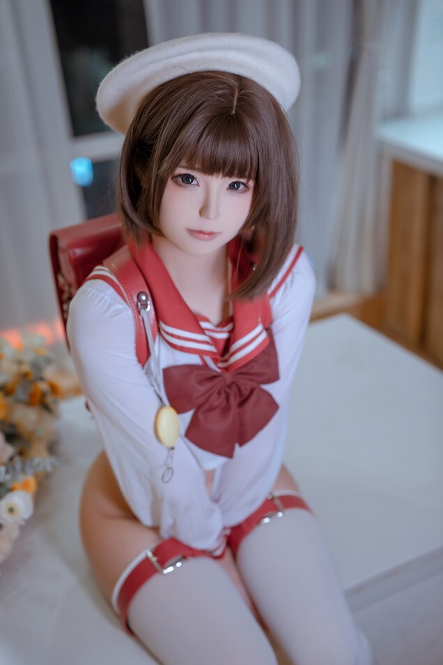 Quan冉有点饿 - 小春日和 [55P-611MB]