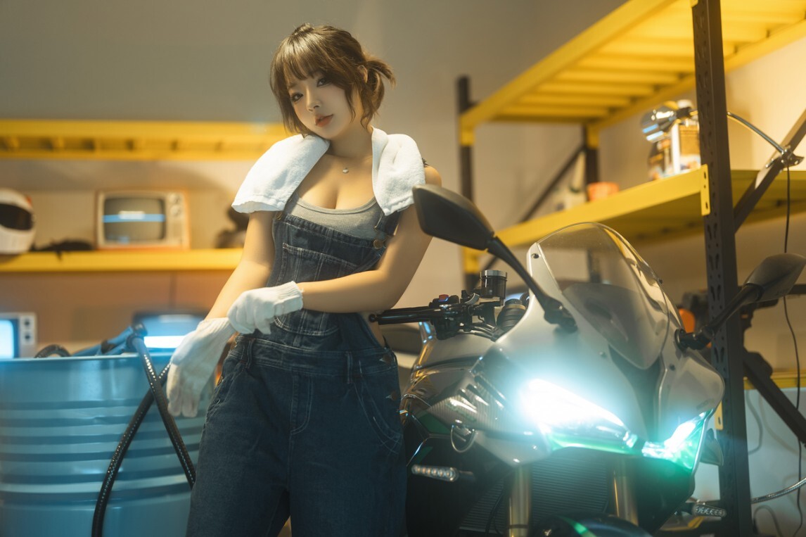 Kokuhui - 机车维修站 [139P-2.01GB]